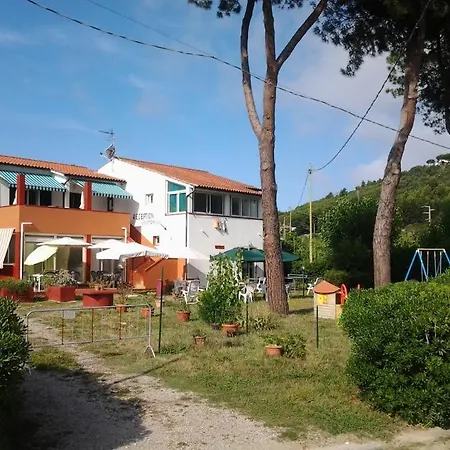 Rustichello Szálloda Marina di Campo