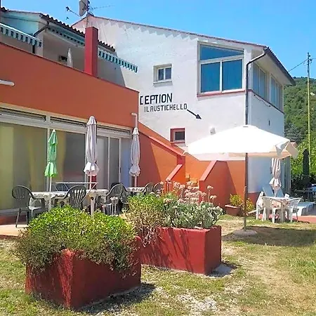 Hotel Rustichello *