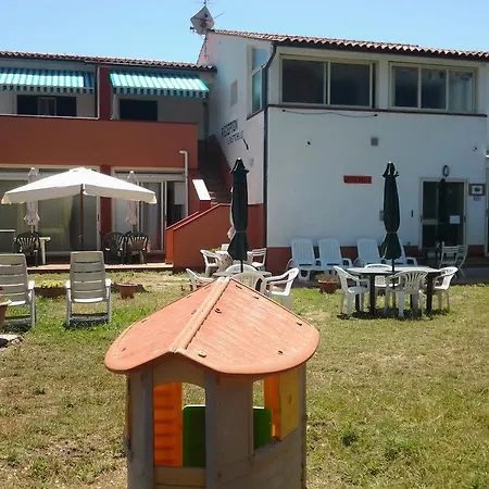 Rustichello ホテル マリーナ・ディ・カンポ